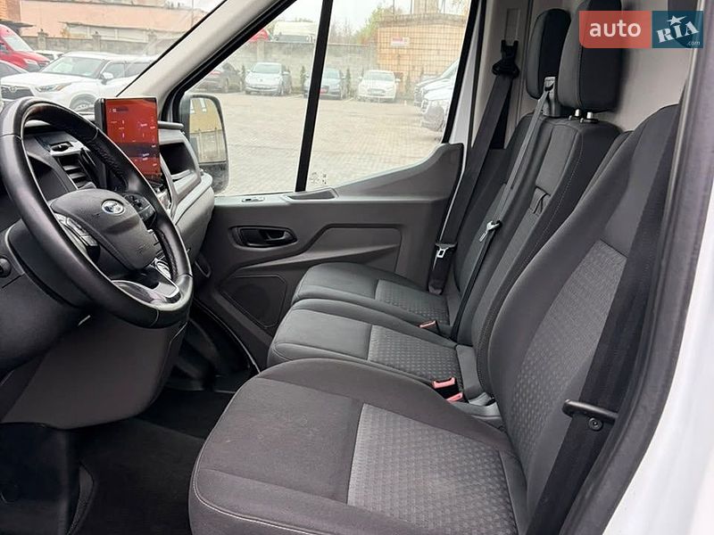 Грузовой фургон Ford E-Transit 2024 в Ровно