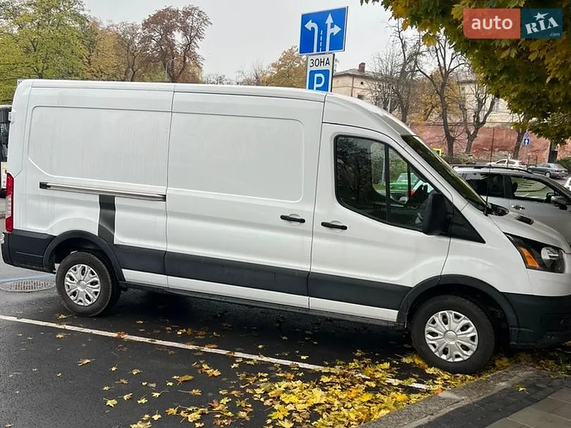 Ford E-Transit 2022