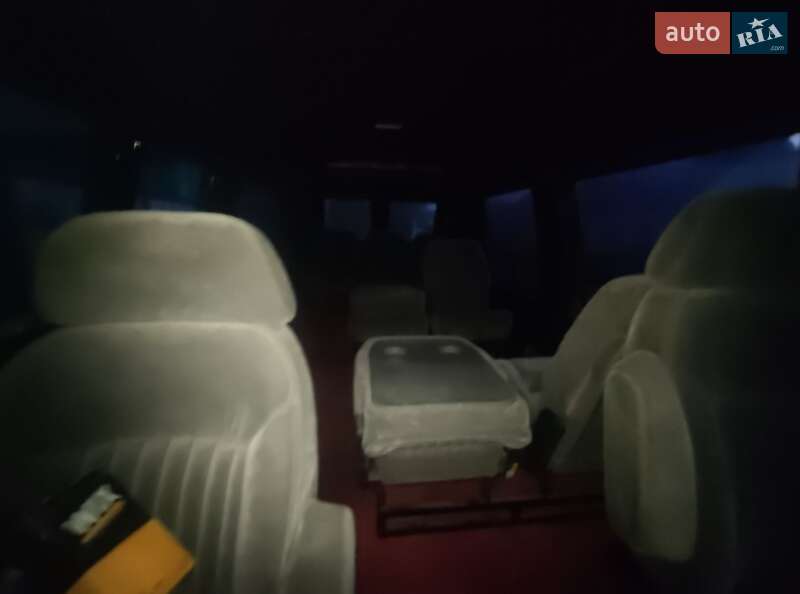 Мінівен Ford Econoline 1988 в Сновську фото 4 Мінівен Ford Econoline 1988 в Сновську