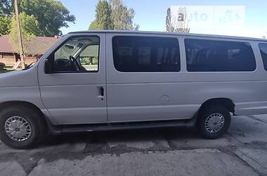 Минивэн Ford Econoline 2000 в 