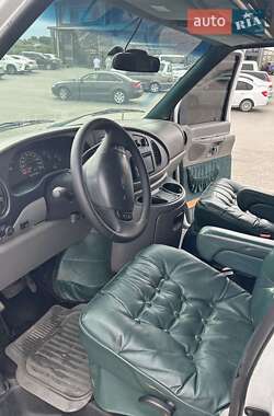 Мінівен Ford Econoline 1992 в 