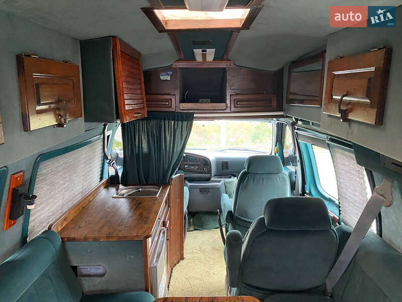 Мінівен Ford Econoline 1996 в Житомирі