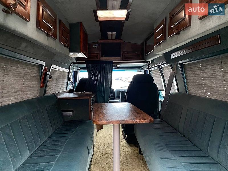 Мінівен Ford Econoline 1996 в Житомирі