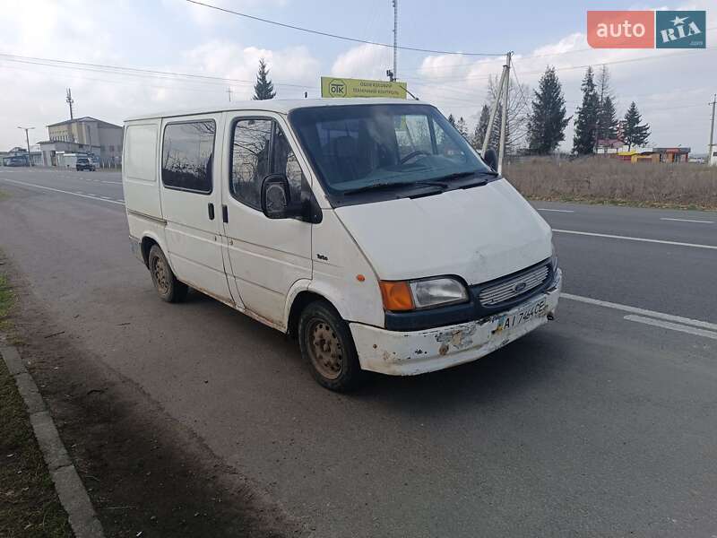 Мінівен Ford Econovan 1996 в Чернівцях