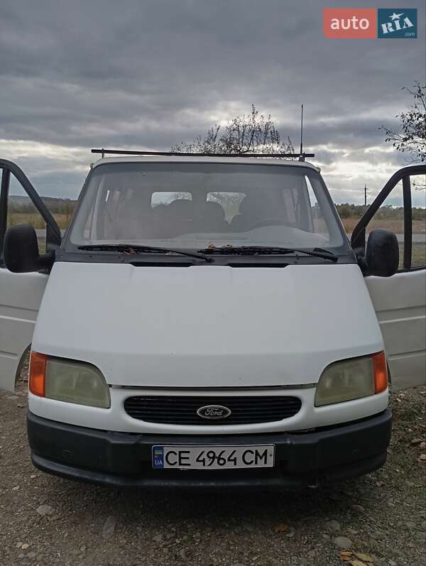 Мінівен Ford Econovan 1997 в Сторожинці