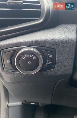 Внедорожник / Кроссовер Ford EcoSport 2018 в 
