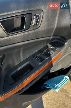 Внедорожник / Кроссовер Ford EcoSport 2018 в 