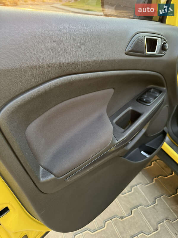 Внедорожник / Кроссовер Ford EcoSport 2015 в Днепре