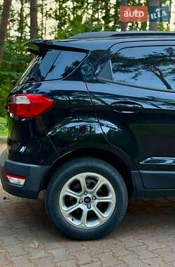 Позашляховик / Кросовер Ford EcoSport 2018 в 