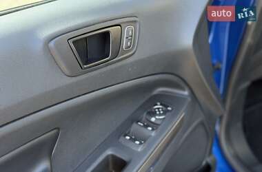 Позашляховик / Кросовер Ford EcoSport 2021 в 