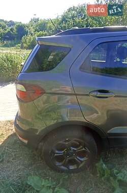 Внедорожник / Кроссовер Ford EcoSport 2017 в 