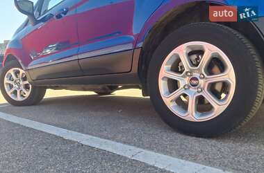 Внедорожник / Кроссовер Ford EcoSport 2018 в 