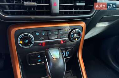 Внедорожник / Кроссовер Ford EcoSport 2018 в 