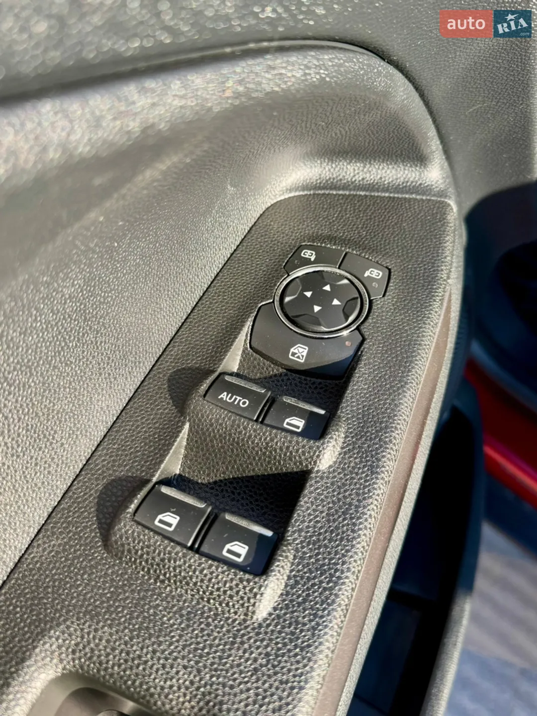 2019 Ford EcoSport - мініатюра 35