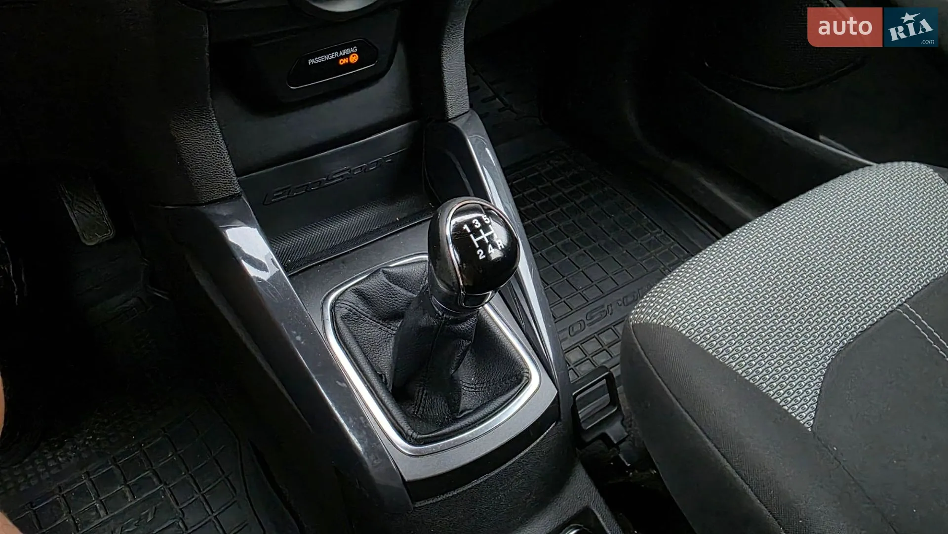 2015 Ford EcoSport - мініатюра 28