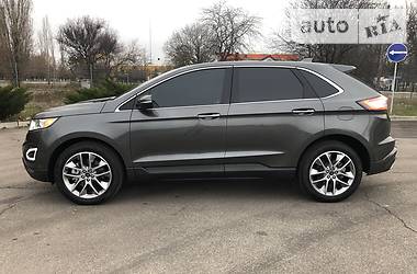 Внедорожник / Кроссовер Ford Edge 2018 в 