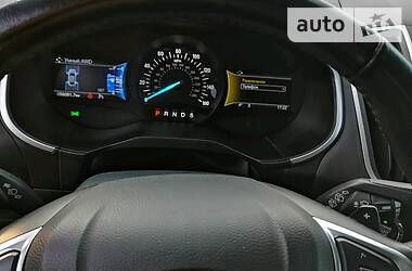 Позашляховик / Кросовер Ford Edge 2015 в 