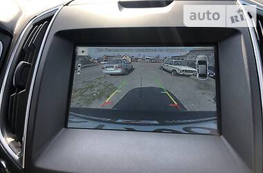 Позашляховик / Кросовер Ford Edge 2016 в 