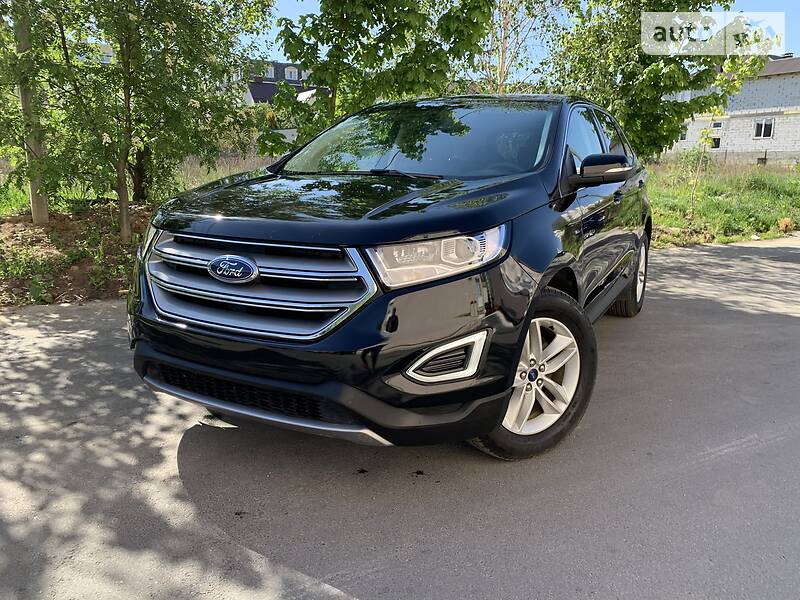 Позашляховик / Кросовер Ford Edge 2019 в 