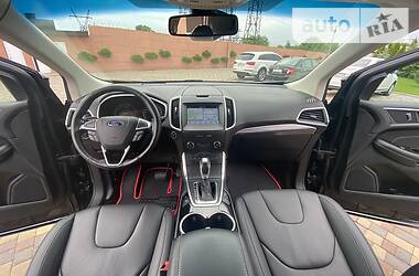 Позашляховик / Кросовер Ford Edge 2017 в 