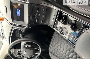 Внедорожник / Кроссовер Ford Edge 2018 в 