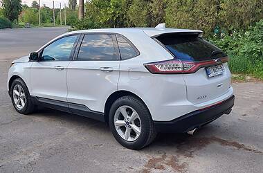 Внедорожник / Кроссовер Ford Edge 2016 в 