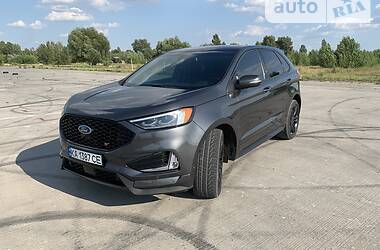 Внедорожник / Кроссовер Ford Edge 2019 в 