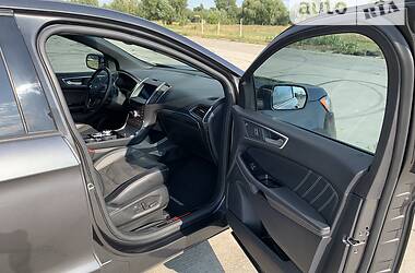 Внедорожник / Кроссовер Ford Edge 2019 в 