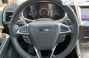 Внедорожник / Кроссовер Ford Edge 2019 в 