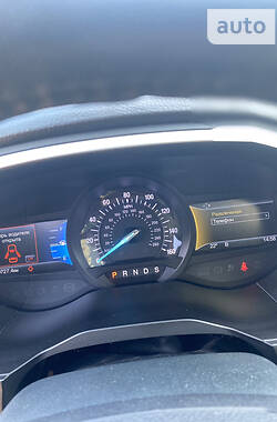 Внедорожник / Кроссовер Ford Edge 2015 в 