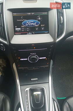 Внедорожник / Кроссовер Ford Edge 2015 в Старом Самборе