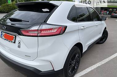 Внедорожник / Кроссовер Ford Edge 2018 в 