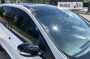 Внедорожник / Кроссовер Ford Edge 2018 в 