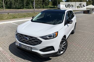 Внедорожник / Кроссовер Ford Edge 2018 в 