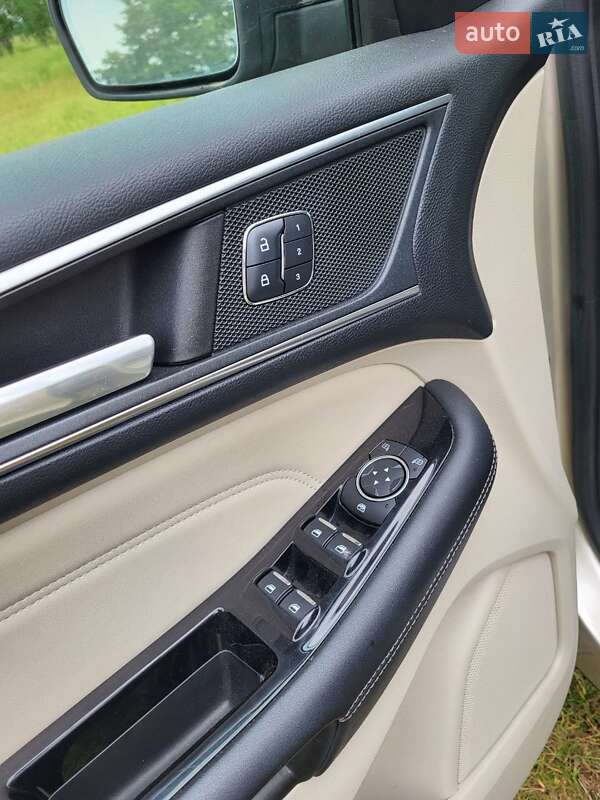 Внедорожник / Кроссовер Ford Edge 2017 в Харькове