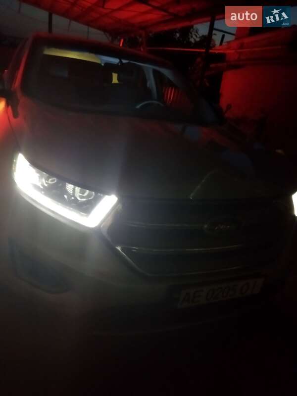 Ford Edge 2015