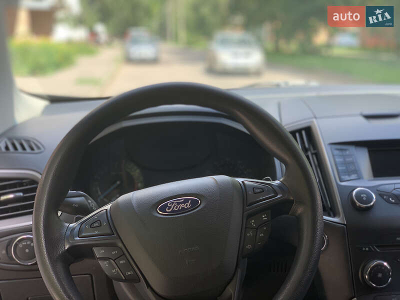 Ford Edge 2015