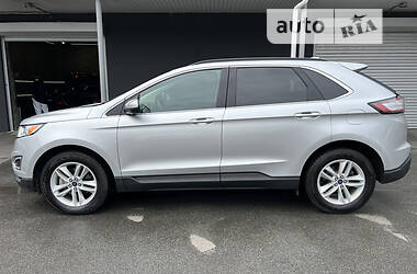 Позашляховик / Кросовер Ford Edge 2017 в 