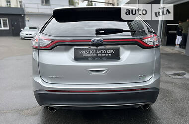 Позашляховик / Кросовер Ford Edge 2017 в 