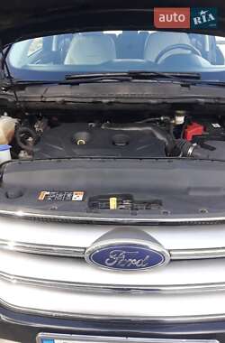 Внедорожник / Кроссовер Ford Edge 2016 в 