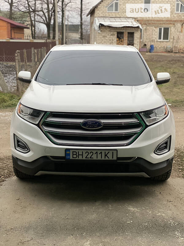 Внедорожник / Кроссовер Ford Edge 2018 в 