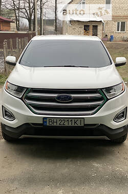 Внедорожник / Кроссовер Ford Edge 2018 в 