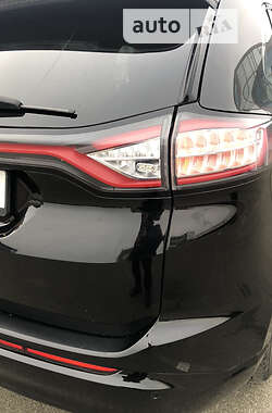 Внедорожник / Кроссовер Ford Edge 2016 в 