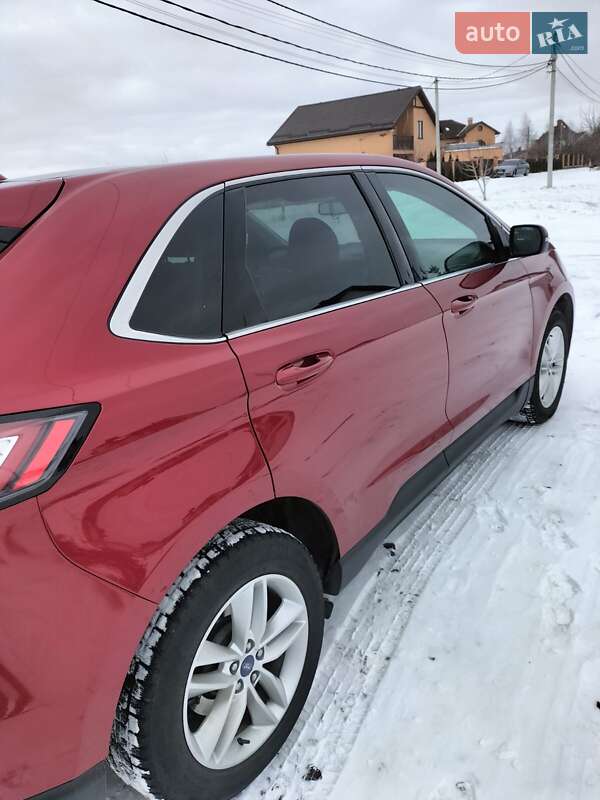 Внедорожник / Кроссовер Ford Edge 2015 в Полтаве