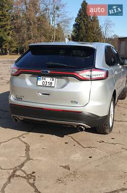 Внедорожник / Кроссовер Ford Edge 2016 в 