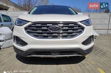 Внедорожник / Кроссовер Ford Edge 2019 в 