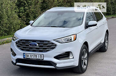Позашляховик / Кросовер Ford Edge 2020 в 