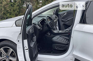 Позашляховик / Кросовер Ford Edge 2020 в 