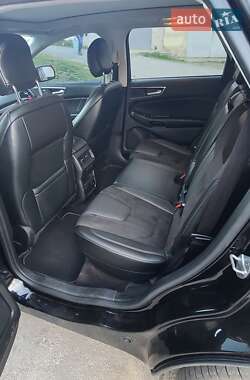 Внедорожник / Кроссовер Ford Edge 2016 в 