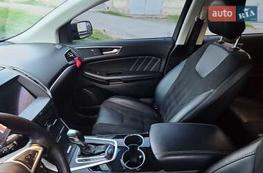 Внедорожник / Кроссовер Ford Edge 2016 в 